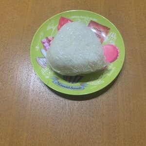 塩昆布ツナのおにぎり